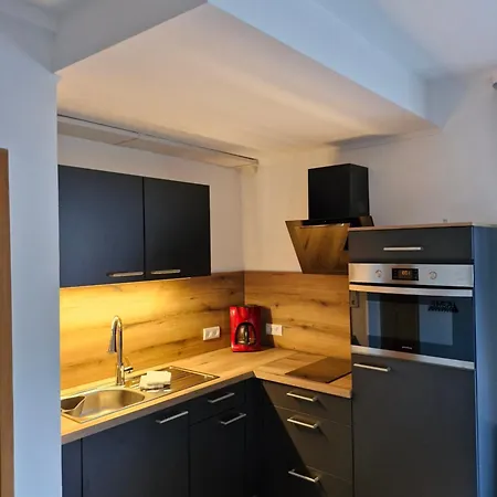 Apartment Mit Garten